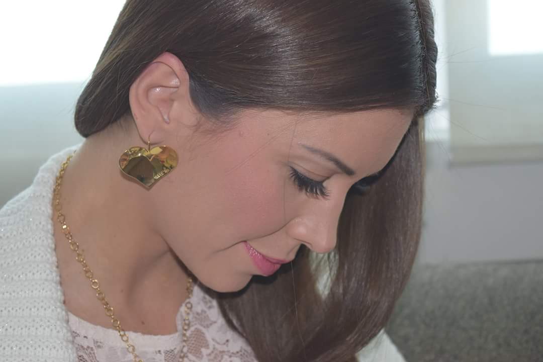 ModaOrigen's tweet photo. Sé romántica en todo momento con los accesorios de corazones  💓💕💖💗💘💝💞💟 https://t.co/LzVT8qQ71i https://t.co/ovu76v0fO0