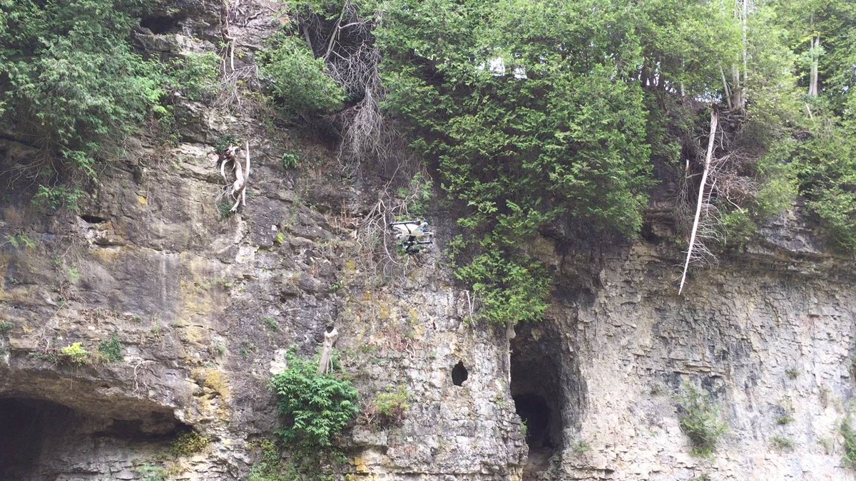 PlexiDrone's tweet photo. Good thing I've got obstacle avoidance... this cliff could hurt. https://t.co/jLcuIXUmlR