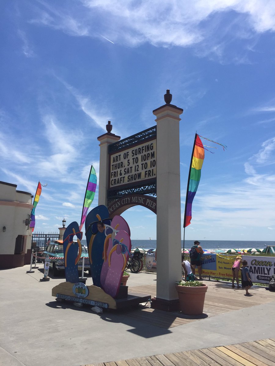 AirCircus's tweet photo. Day 2! Come say hi &amp; see our VW Bus tent! @artofsurffest #ASF16 #ArtofSurfingFestival2016 #OCNJ #MusicPier https://t.co/No5I7CpIjT