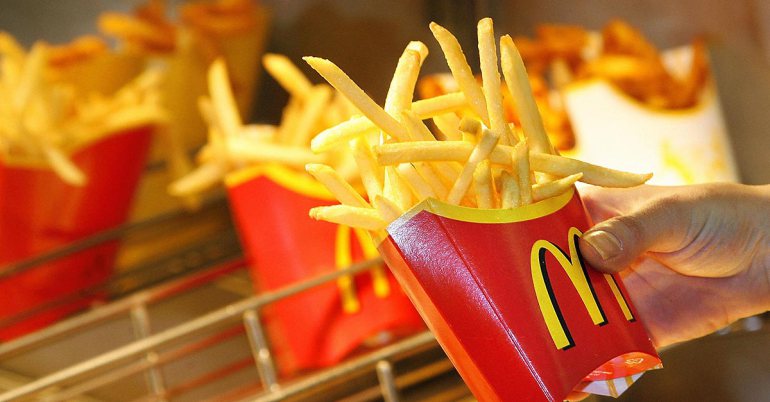5NEWS's tweet photo. "McDonald's Of The Future" Opens -- With Unlimited Fries https://t.co/1FtZDR7kVD https://t.co/fzjcIQEeUB