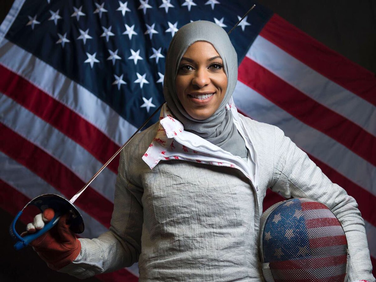 TheRickyDavila's tweet photo. Ibtihaj Muhammad will be the first American woman to wear a traditional headscarf at the Games. #Olympics2016 #Love https://t.co/jPrVkWtEH0