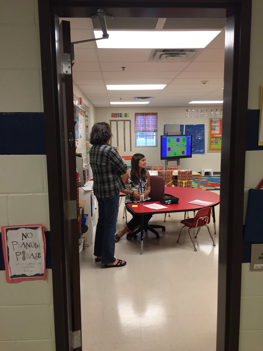 BCESMustangCity's tweet photo. Back to School Bash is in full swing! #FCPStrong #F5 #MustangCity https://t.co/iZGSpFJEaW