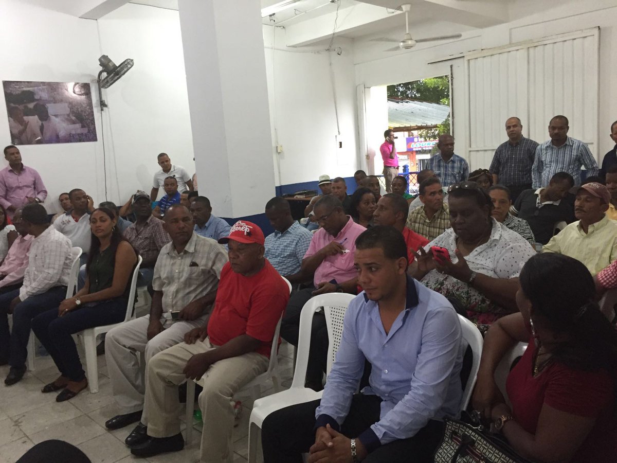 PartidoPRSC's tweet photo. La Comisión Munipal PRSC-PRM se reúne en el día de hoy con los dirigenges de la provincia de San Cristóbal. https://t.co/UBpTzwaecI