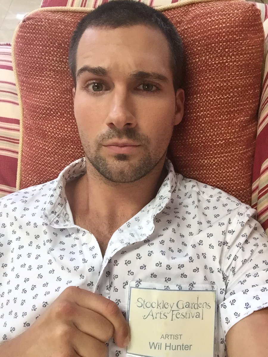jamesmaslow's tweet photo. Wil Hunter. Artist. #ArtShowBingo https://t.co/3oKwDNxS3e