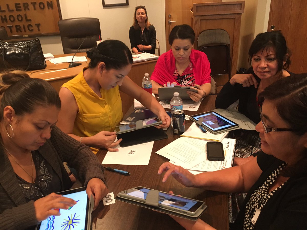 annkozma723's tweet photo. @FSDChildDevServ @FullertonSD #PreK Ts rocking the @Seesaw challenge! #myfsd https://t.co/v09PBTmJud