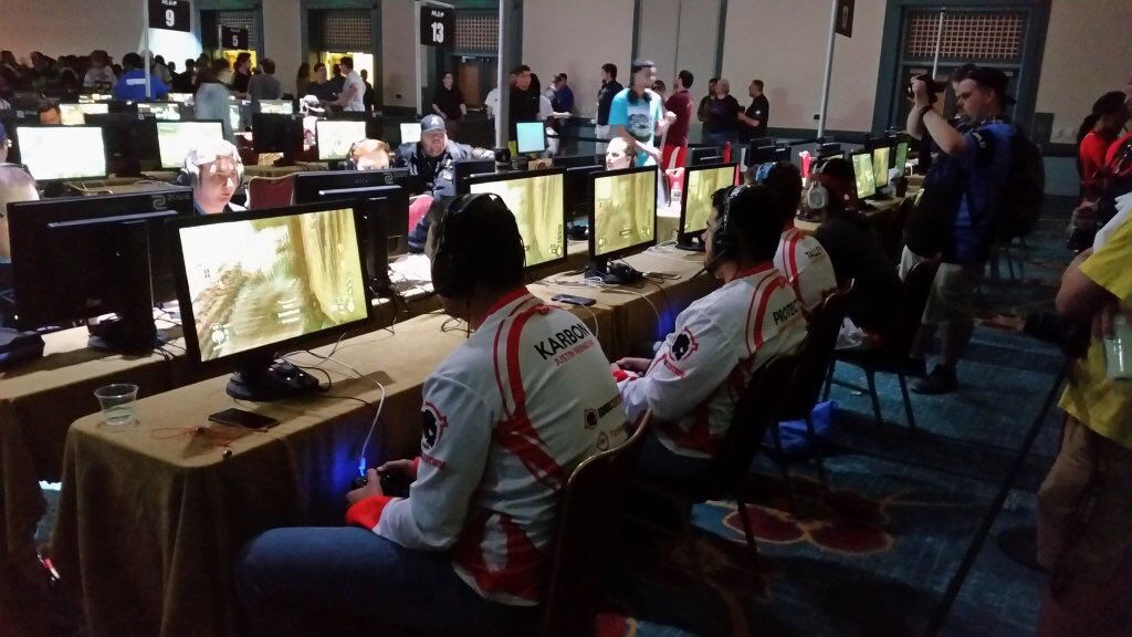 T37eSports's tweet photo. It's "grind time" at #MLGOrlando for #T37Red as we begin our loser's bracket run! 🔴 https://t.co/dYdIHAUSJ7