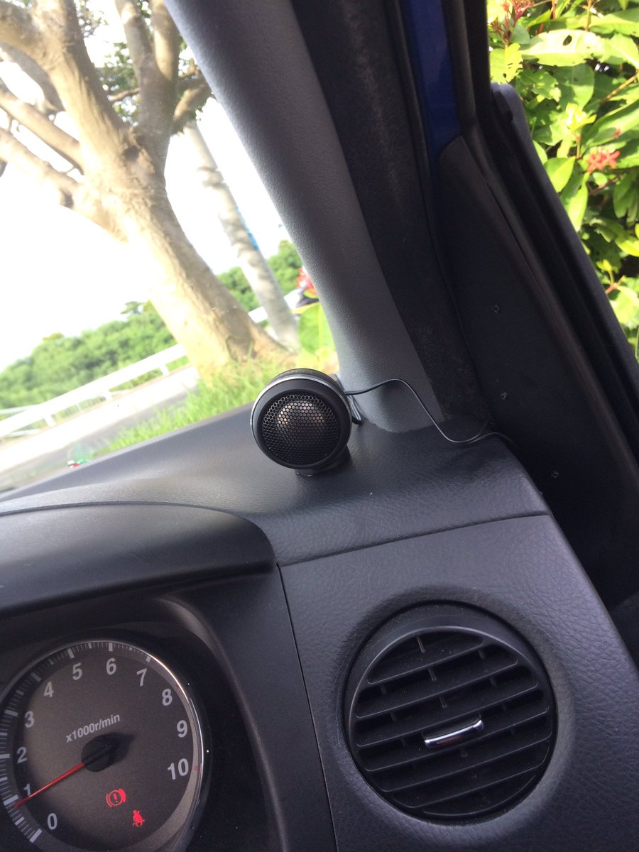Toyo Auf Twitter どんどん車がうるさくなってる笑 ドアにつけるやつも4ヶ所ついての前にツイーター2個 センタースピーカー1個 トランクにウーファー 最高さ笑 Kicker Toyo Auf Twitter どんどん車がうるさくなってる笑 ドアにつけるやつも4ヶ所ついての前にツイーター2個 センタースピーカー1個 トランクにウーファー 最高さ笑 Kicker