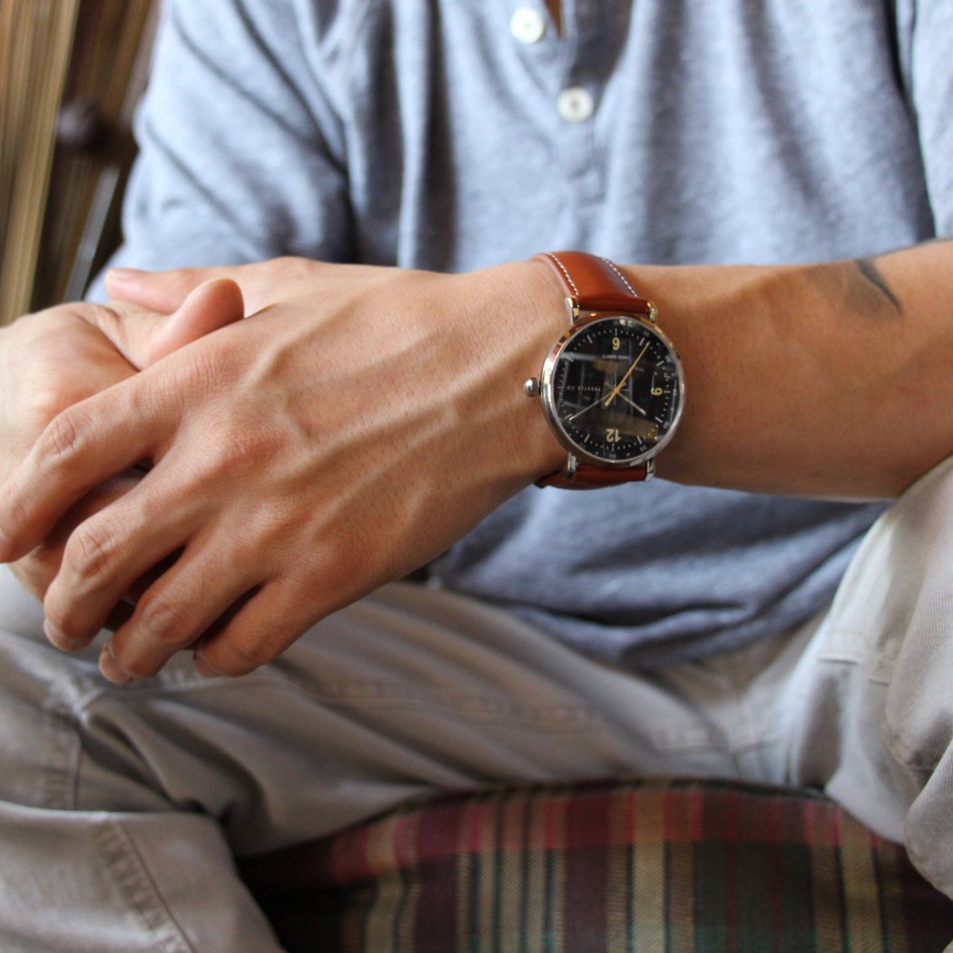 trestle_watch's tweet photo. 11 days left to get a great #deal on our #watches at:
https://t.co/GhqI1WecAl https://t.co/sZE4UJNnKd