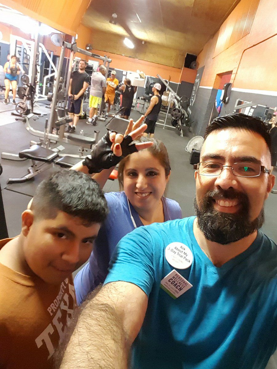 riveramarcos77's tweet photo. What is the last photo you took on your cell phone? Share it i...   https://t.co/nu8u1EJsVJ https://t.co/2OWhyCpgcz