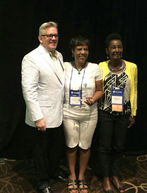 SFGWDC's tweet image. #SclerodermaFoundation gave #SFGWDCChapter Outstanding Patient Education Program Award @ Nat'l Conference on 7/30!