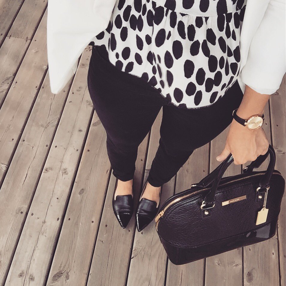 love_boutique31's tweet photo. Come check out our Handbag sale.50% Off our Summer collection.#AnneKleinBag #KateSpadeWatch #Accessories #Sale #ootd https://t.co/4vFf7ZGb83