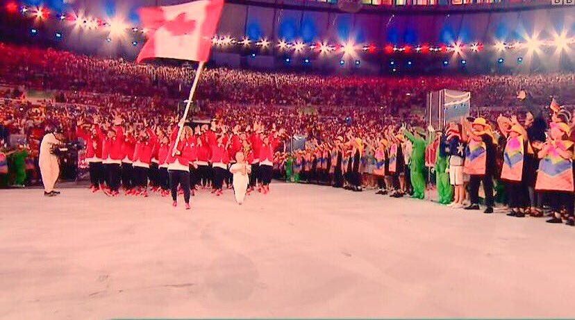 With 313 athletes, #CAN is in the house at #Rio2016 #OpeningCeremony bit.ly/1EhWEJ7 #TSN