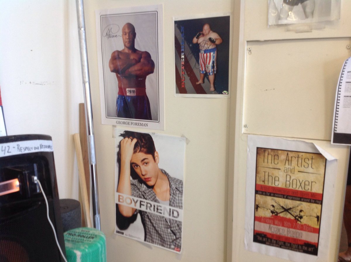 ArcaroBoxing's tweet image. You know you’re a real boxing gym when the Biebs graces your wall #belieber #authenticboxing