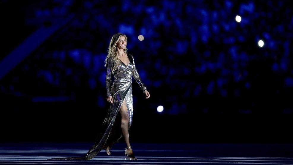 nbcwashington's tweet photo. Werk! Gisele Bündchen is the girl The Girl From Ipanema #OpeningCeremony #LastCatwalk https://t.co/h1bt3D8V0A https://t.co/Q5unAwHaw6