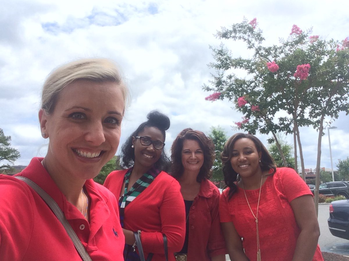Flashback Friday to that awesome day spent visiting w/Shanique &amp; Stephanie in D417 earlier this week!  #HRDRsRock 🎯