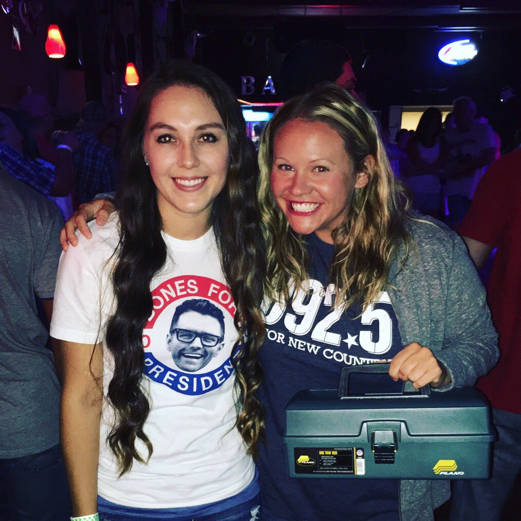 BullSacramento's tweet photo. YAAS! πΊπΈπΊπΈ @mrBobbyBones for president! #pimpinjoy #fishinwithmydad π£ https://t.co/x29ZGvjUB5