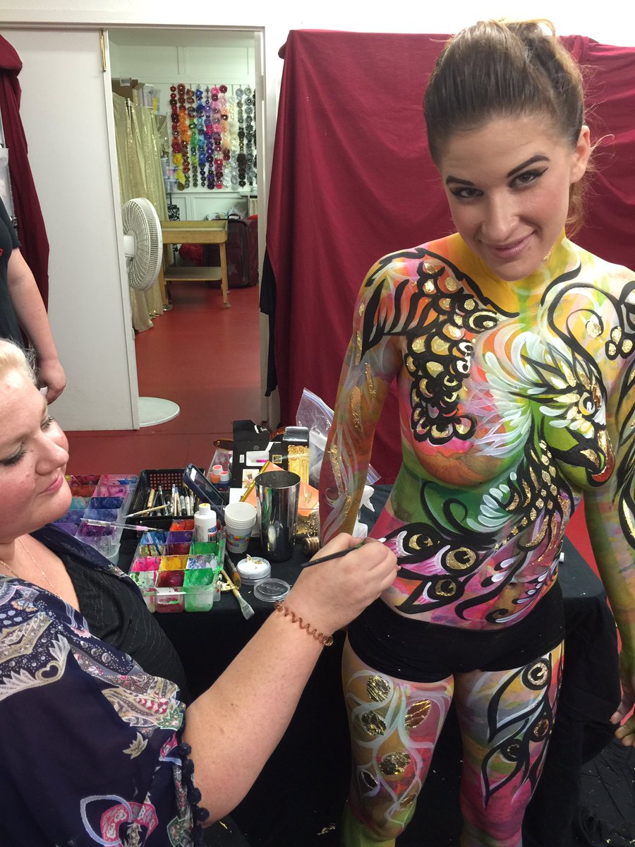 Happening NOW <a href="/SkinCity/">Skin City Events & Body Painting</a>!! <a href="/SkinWarsShow/">Skin Wars</a> star <a href="/ShannonHoltArt/">Shannon Holt</a> #bodypainting live! #Free event 6-10pm <a href="/FirstFridayLV/">First Friday LV</a>