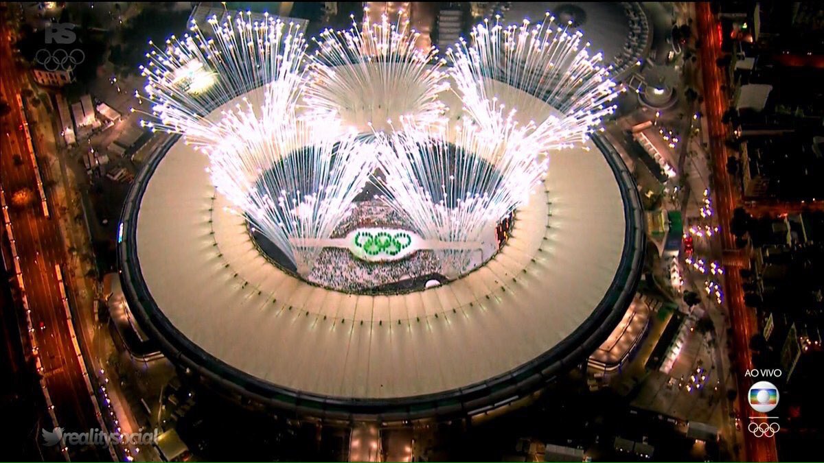 BilalAsghar80's tweet photo. #OpeningCeremony
Incredible. π Great great atmospheric #OpeningCeremony2016 in #Brazil https://t.co/QDS2NB6IiI