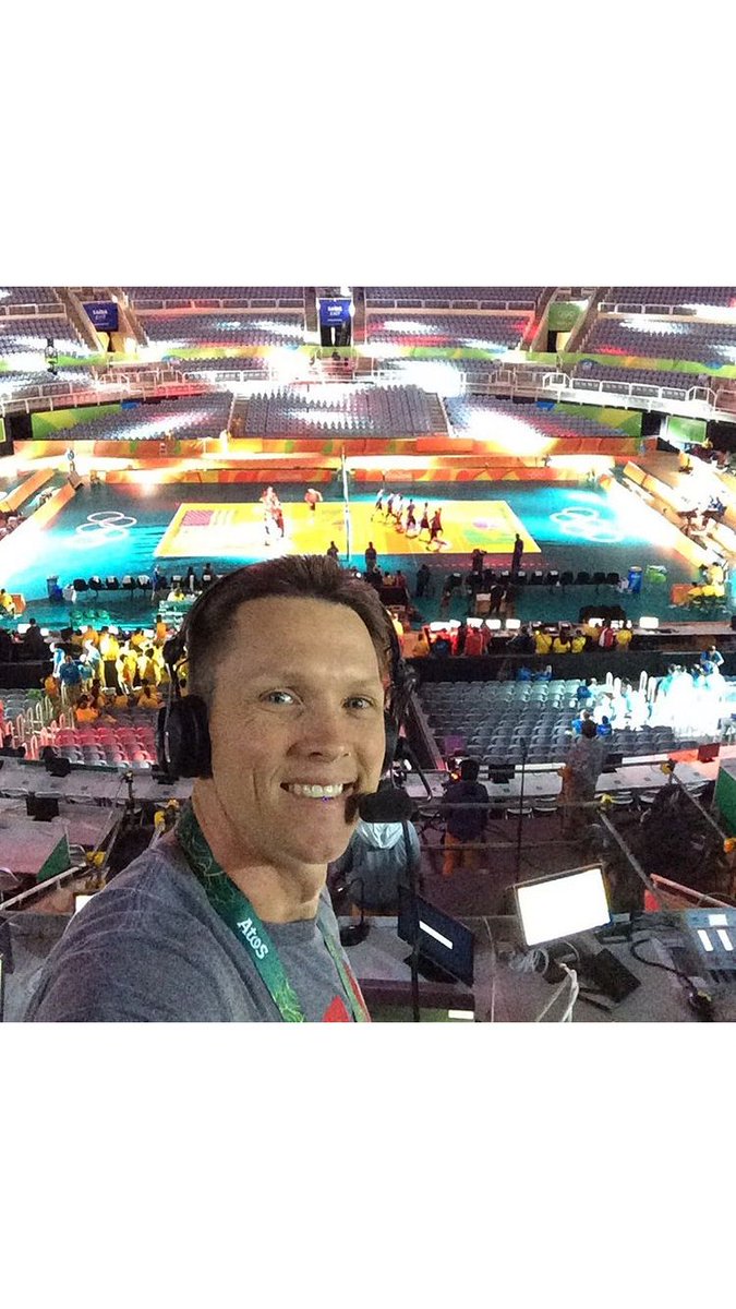 PepperdineMVB_'s tweet photo. Oh, hey Kevin Barnett!  Do #Rio2016 #WavesUp @PeppAlum #OnceAWave #PeppProud https://t.co/foY9UvXT4g