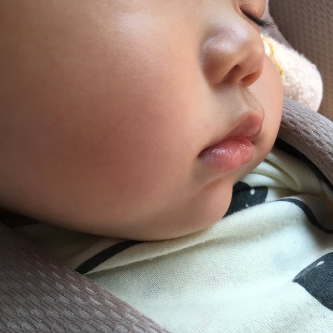 癒されたい人 必見 思わずニコニコしちゃう 我が子の最強ほっぺ画像 まとめ Itwrap