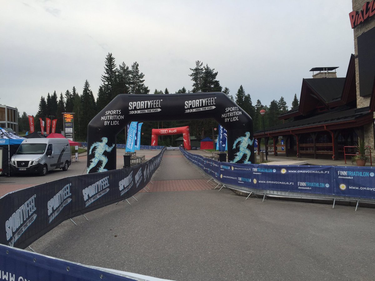 Finntriathlon's tweet photo. Hyvää huomenta! Tänään huipentuu Finntriathlonkausi Tahkolla. Kireitä ketjuja kilpailijoille, nyt naaatitaan! https://t.co/uI09bhQXZq