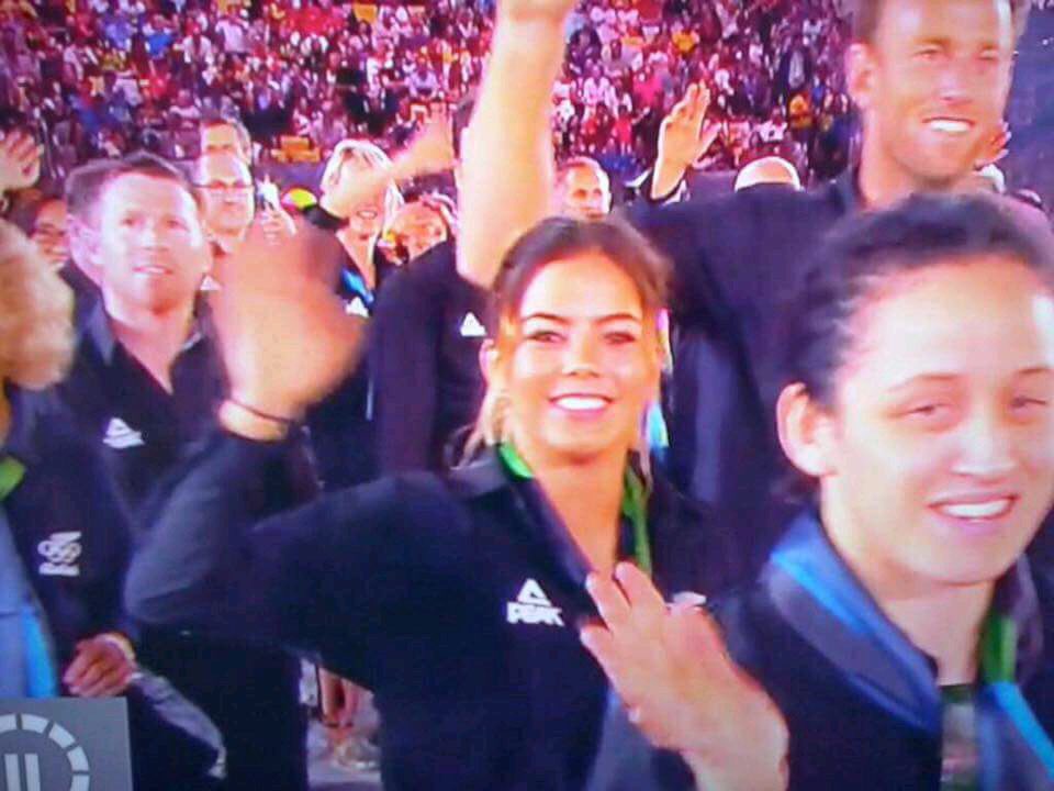 LSUSwimDive's tweet photo. Look at @LizzieCui representing @LSU at the @Olympics Opening Ceremony in Rio! #OpeningCeremony https://t.co/YXuO7tnX1H