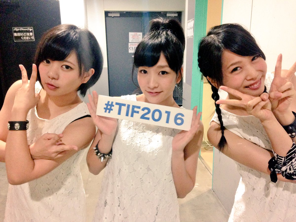 アップアップガールズ(仮) TIF2016サイン入りTシャツ 仮）Tシャツ | UP