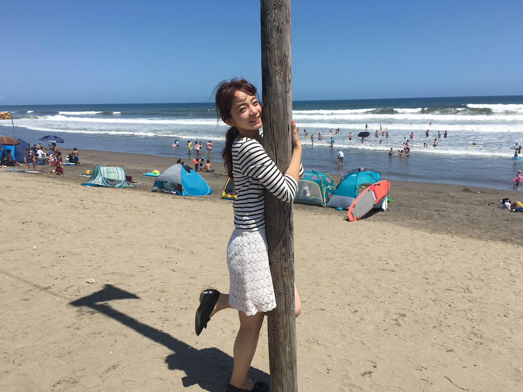 永友 春菜 とも Sur Twitter 先ほどレポートした 中里海水浴場に やってきました 人いっぱいいて 楽しそうでした T Co Oobonbmhja Twitter