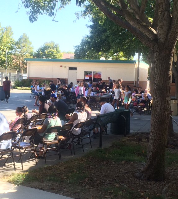 outdated_acct's tweet image. Kicking Off the New Year at the NPE Back to School BBQ - Go Coyotes! HOWL! @SuptChrisEvans @SOSGarciaH @SOSCoatesK