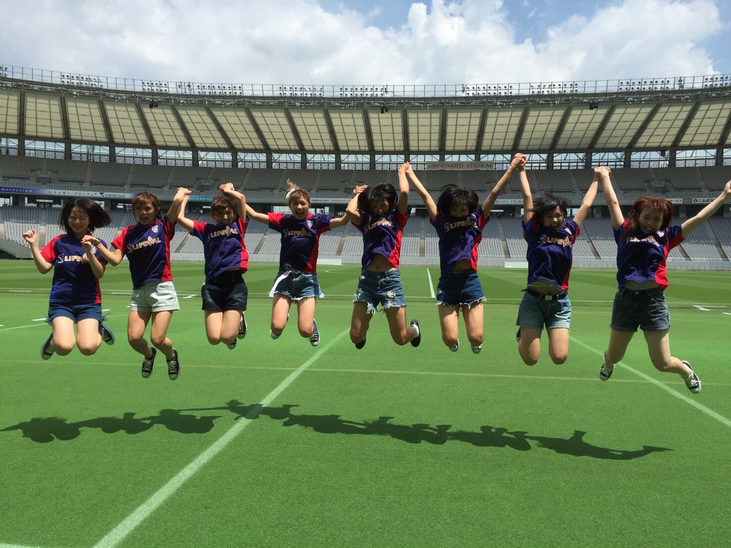 Kissbee Official Al Twitter 味の素スタジアムなう こんな最高の天気と綺麗な芝の上で試合ができるなんて幸せです 必殺技のヘディングは炸裂するのか 確実に勝ち点3を取りに行きますよ キックオフが待ちきれない 皆さんスタジアムでお待ちしてます