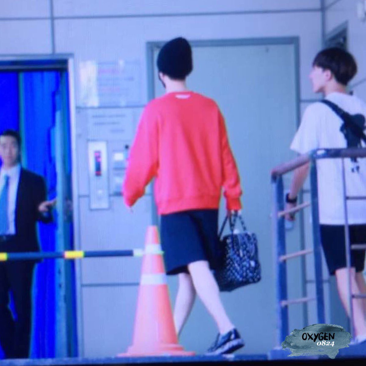 160806 <a href="/shfly3424/">Yesung</a> #예지트 출근 preview #김종운 #yesung #예성 #KimJongWoon