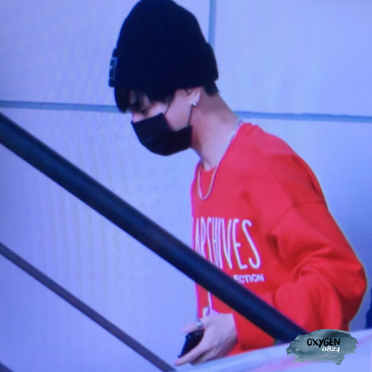 oxygen0824's tweet photo. 160806 @shfly3424 #예지트 출근 preview #김종운 #yesung #예성 #KimJongWoon https://t.co/EfinPJeLBH