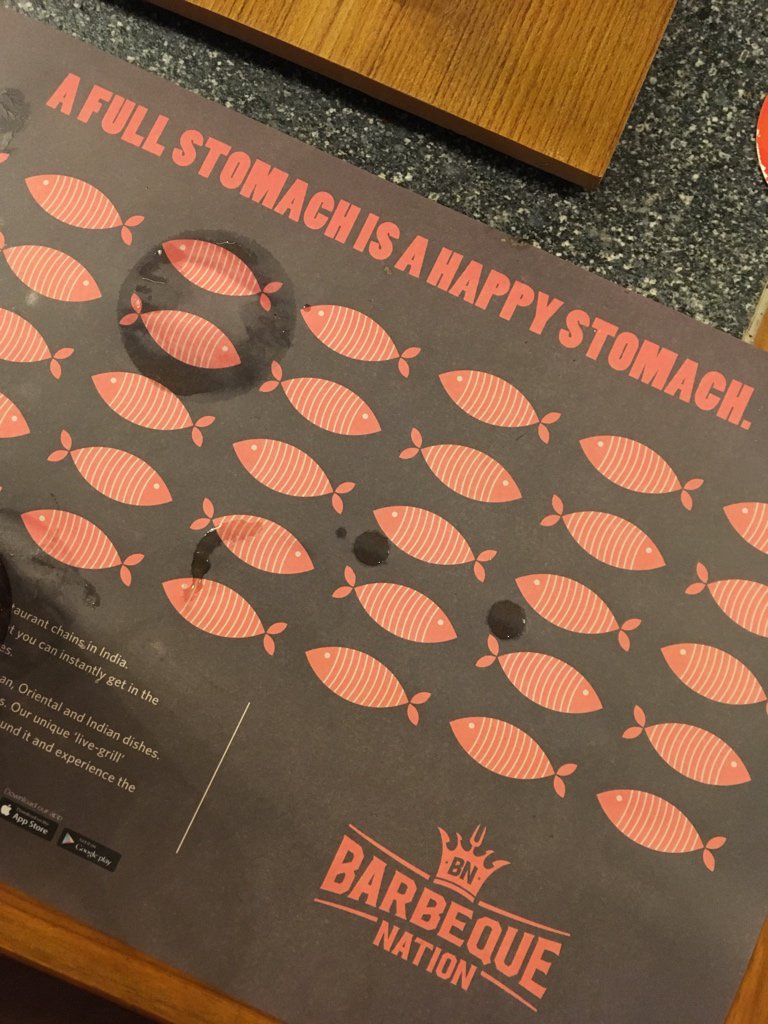 fatmansays's tweet photo. Somebody tell them that happiness is when a stomach never gets full. #fatmansays https://t.co/5r7PPgJSXG