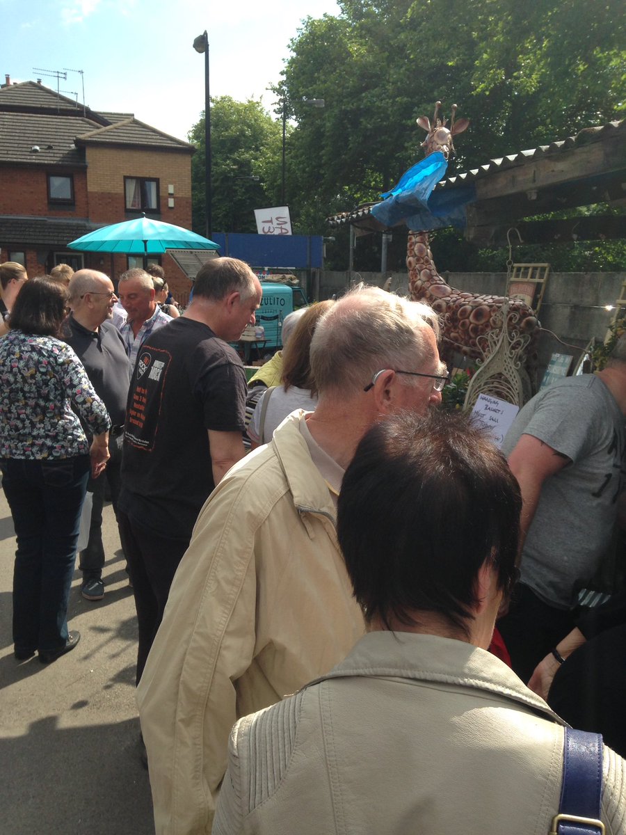 _TheMarketCo's tweet photo. It's all happening TODAY at #Urmston #ArtisanMarket #utterlyawesome https://t.co/tvx62M2eTo