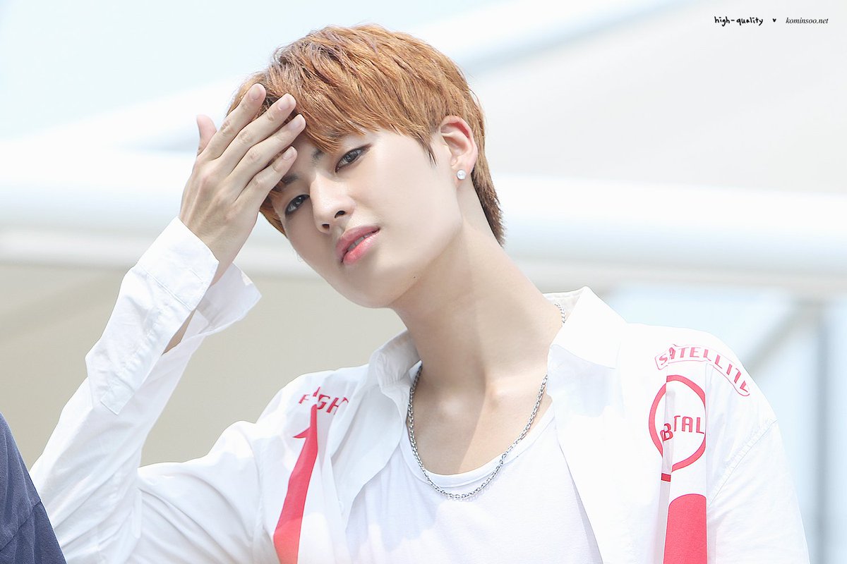 160806 음악중심 미니팬미팅 상 줘야한다 살아있는 석고상 #Gold <a href="/UP10TION/">업텐션(UP10TION)</a> 
#업텐션 #UP10TION #고결 #고민수 #오늘이딱이야 #섹시해진고결💕

c5.staticflickr.com/9/8080/2851553…