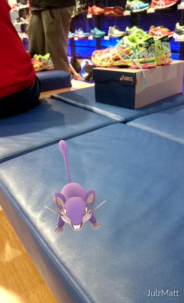 Julz_matt's tweet photo. Catching Pokemon @ASICS_ZA. @KyleMHB #PoGoRSA #Go_Asics https://t.co/dUqfcmqudT