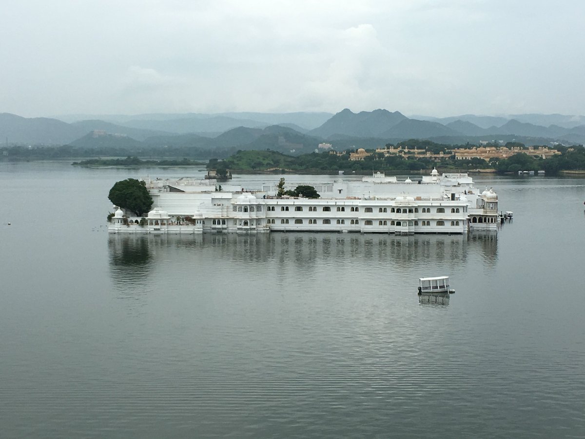 Beautiful view of the lake palace ...good conversations on digital #leadthenext