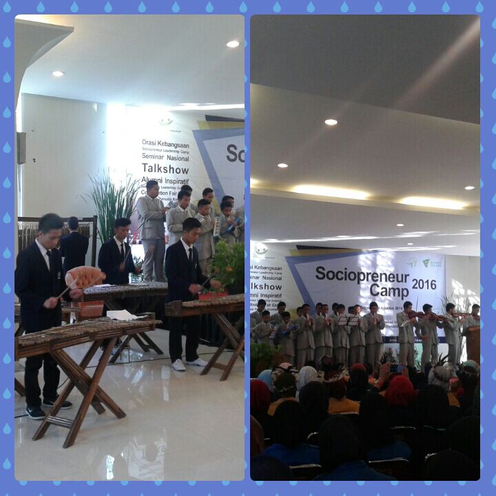 smartekselensia's tweet photo. 3. #SPC2016  sendiri merupakan acara tahunan untuk menumbuhkan semangat sociopreneur dikalangan kakak2 mahasiswa. https://t.co/x0eK1Tg932
