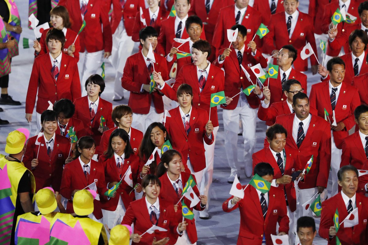日本オリンピック委員会 Joc リオデジャネイロオリンピックが開幕 5日の開会式では右代啓祐旗手を先頭に 日本代表選手団が笑顔で入場行進しました がんばれニッポン Rio16 Olympicgames