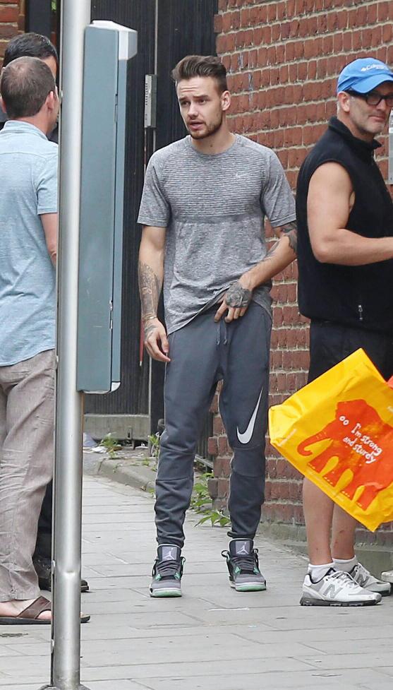 AllAbout1DItaly's tweet photo. Liam at the studio in West Hollywood (28-7-2016)-S. https://t.co/hi52pFloWg