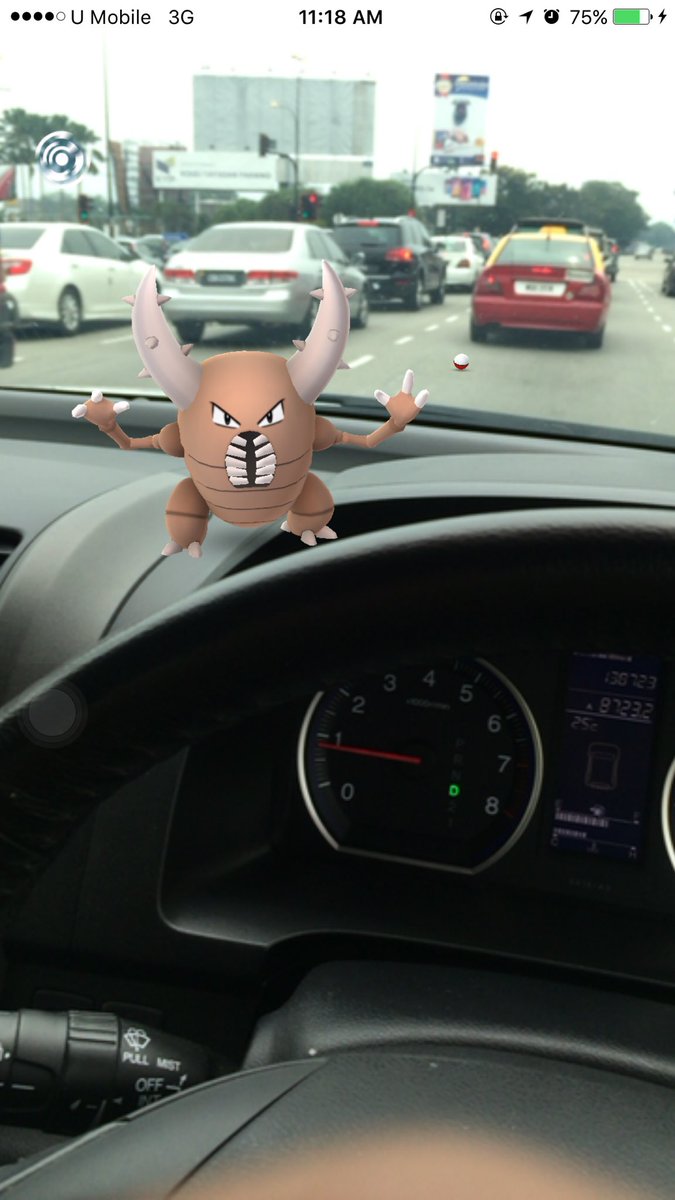 Din_alhaz's tweet photo. Antara pokemon yg berjaya ditangkap semasa memandu dan menunggu #pokemonGofever #Alhamdulillahmasihidup https://t.co/KQq82Q4BEB