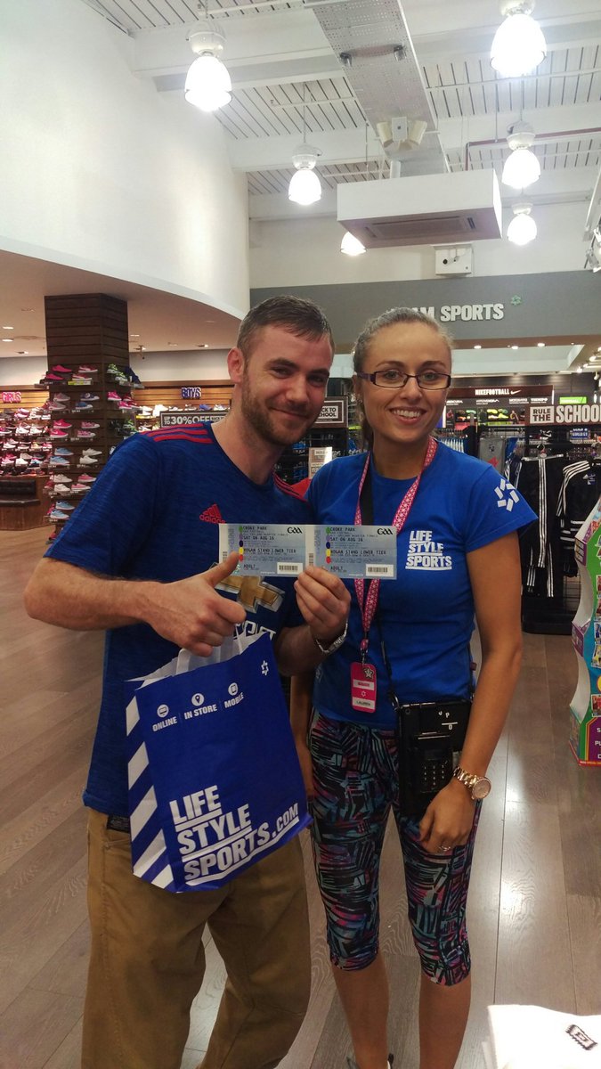 GemmaMorkan122's tweet photo. Congrats to Keith Reilly who received 2 free tickets to today's Dublin v Donegal match! #LSS #COYBIB #teamswords https://t.co/RJQrhLGuDw