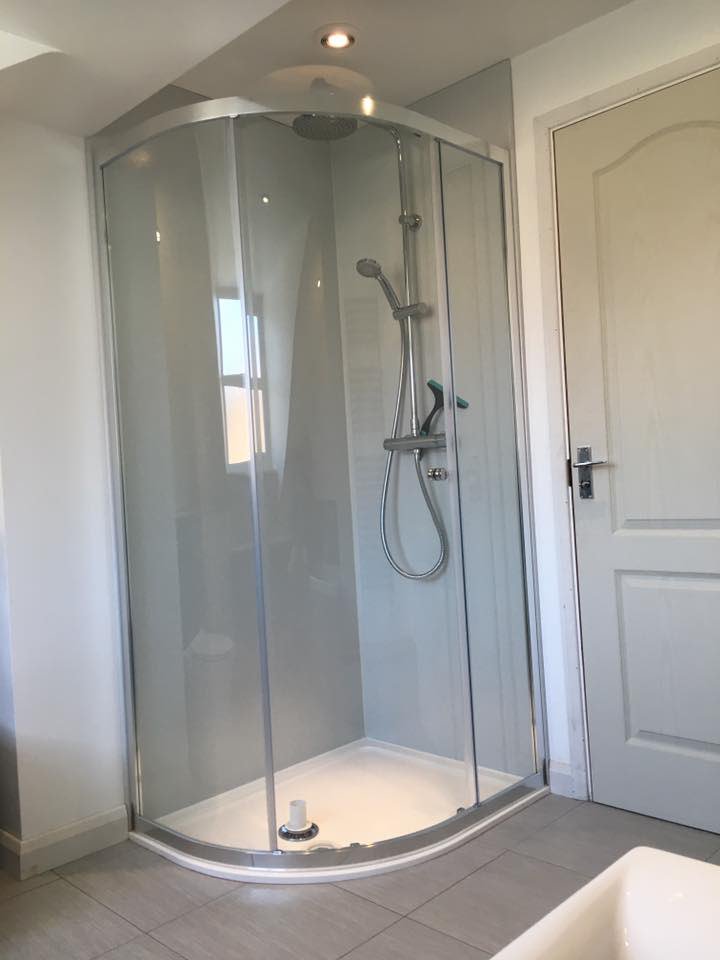 IdealBJS's tweet photo. Completed bathroom for a previous job in Oadby #tradesmen #joinery #internalworks https://t.co/31WcS5bFMC