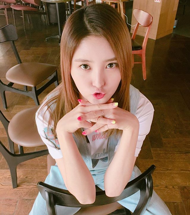 p_junghwa's tweet photo. Spam ig 😂 https://t.co/Wc8R4P0LdI