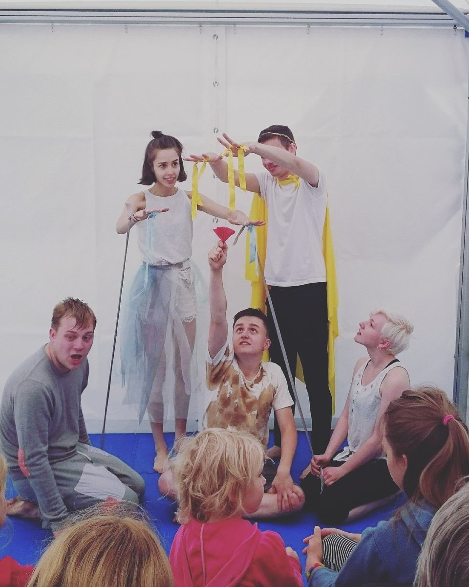 TGwtHH's tweet photo. Rain and sunshine working together!

#hurricanehands #theatre #edfringe2016 https://t.co/H4boVXkFFd