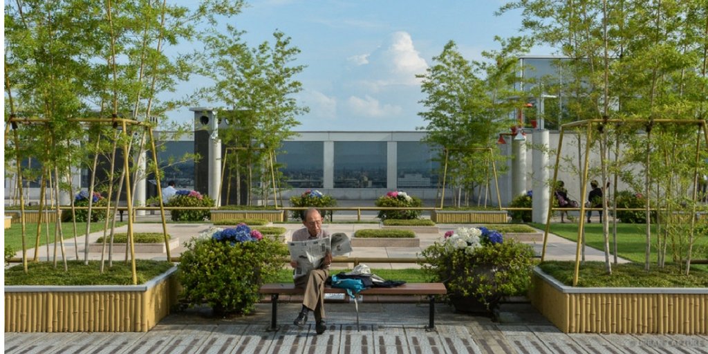 Fancy a picnic in the sky this #weekend? We love how Japan's train station rooftops have been converted into gardens