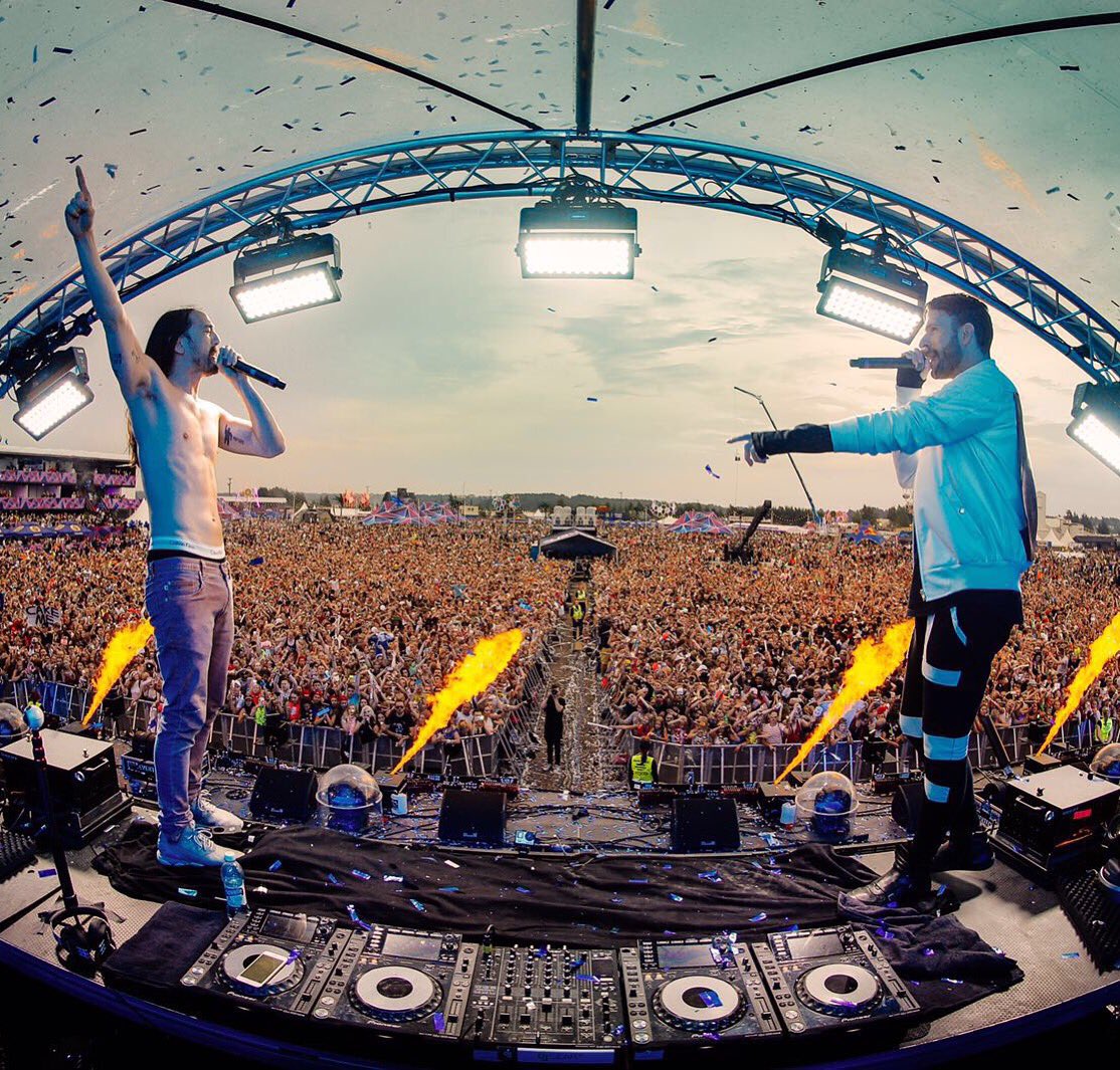 They'll never be never be us #whatwestarted https://t.co/gm5GnG3jPa