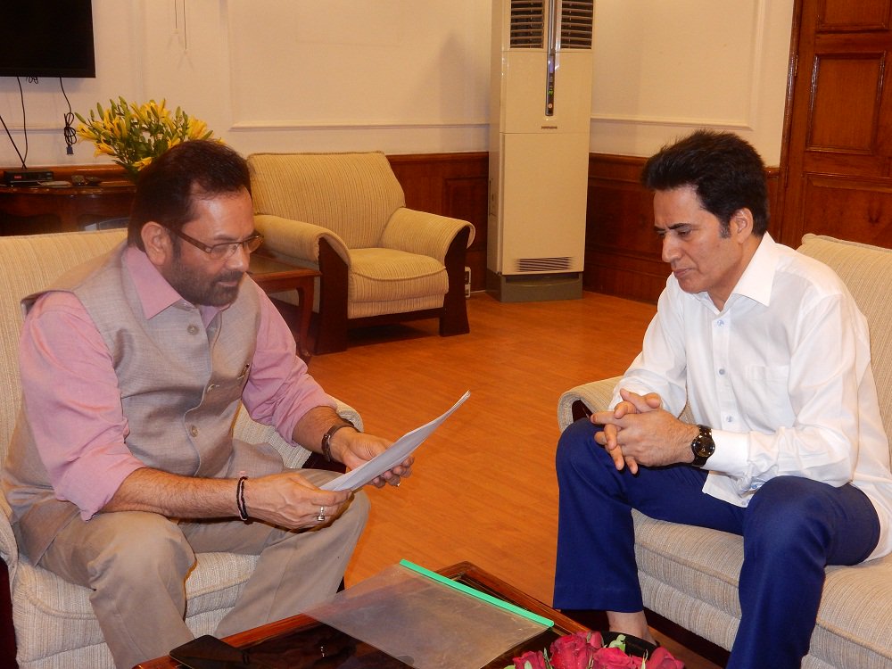 J&amp;K Haj and Wakf Minister Shri Farooq Andrabi met me &amp; discussed issues of education, employment in the state.