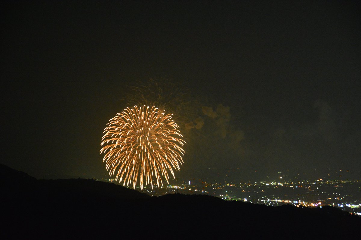 岩手 Ch در توییتر 岩山展望台から夜景と花火を望む 南には盛岡花火の祭典 北には玉山夏まつりの花火を両方楽しむことができるんですよぉ 盛岡花火の祭典 盛岡 花火 都南 夜景 玉山夏まつり 岩手 Ch در توییتر 岩山展望台から夜景と花火を望む 南には盛岡花火の祭典 北には玉山夏まつりの花火を両方楽しむことができるんですよぉ 盛岡花火の祭典 盛岡 花火 都南 夜景 玉山夏まつり