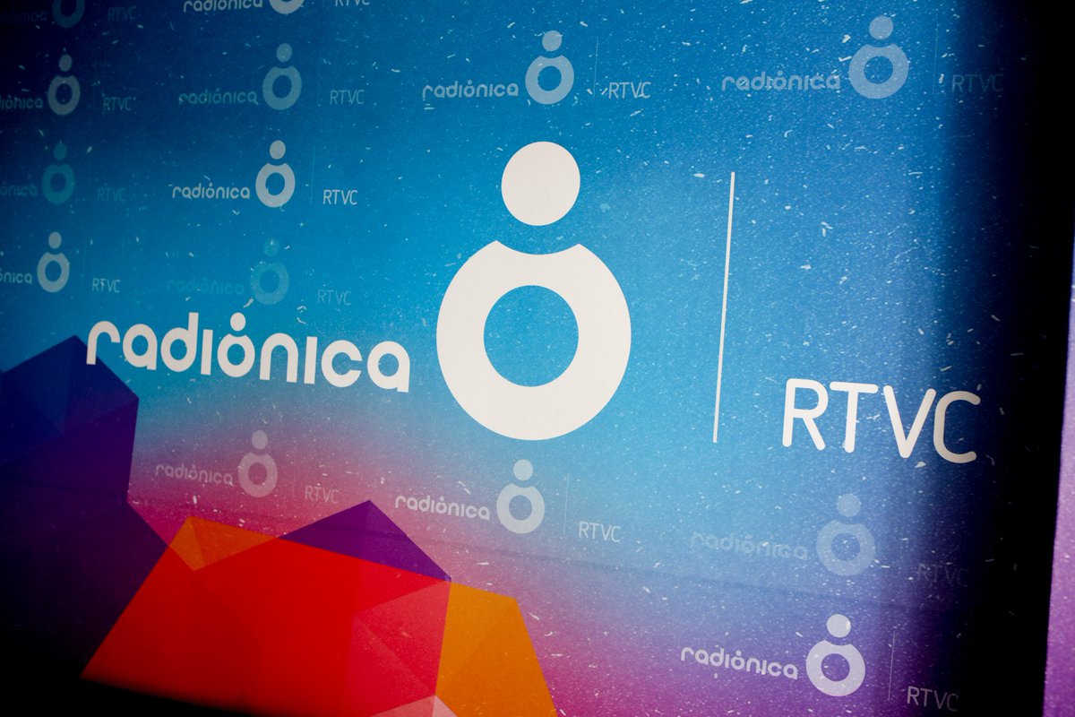 Las nuevas bandas colombianas suenan en #DemoEstéreo con <a href="/dirtydahiana/">Dahiana R. Ospina </a> y <a href="/Elfanfatal/">Diego Londoño</a> → bit.ly/2axrTw7